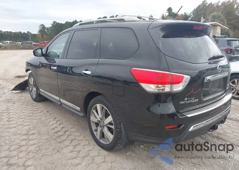 2016 Nissan Pathfinder Platinum z USA, uszkodzony, nr VIN 5N1AR2MM3GC609820